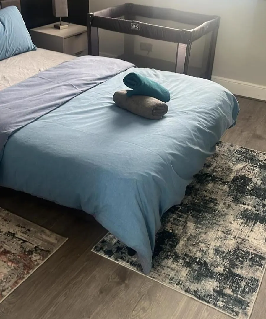 Stratford London 2 Bedroom Stay شقة